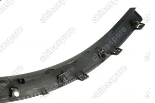 Накладка арки задней левая на крыле Haval F7