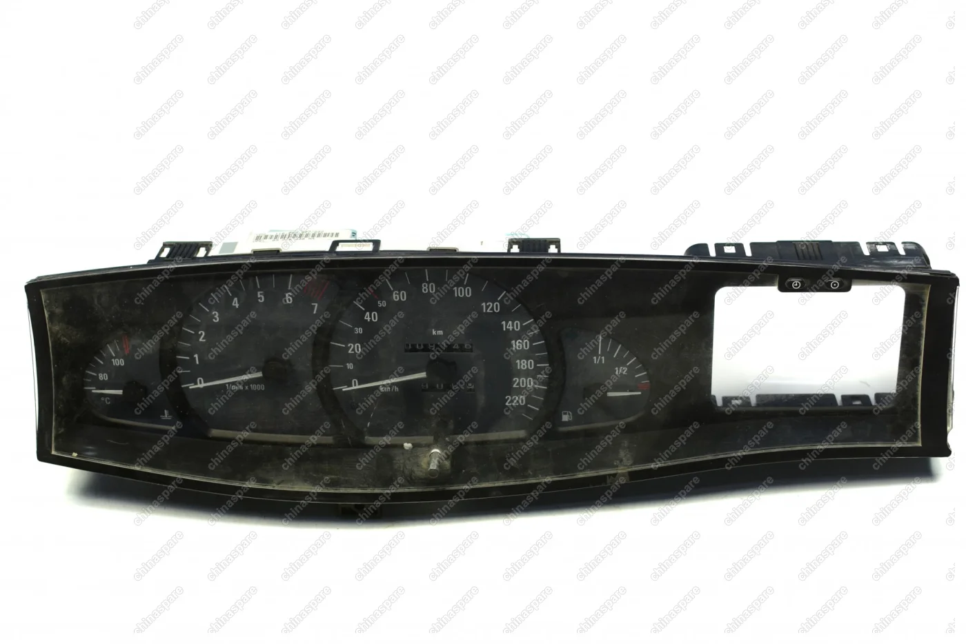 Приборная панель Opel Omega B 1994-2003 (уценка)