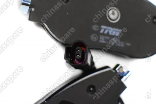 Колодки передние с датчиком Skoda Kodiaq / Volkswagen Tiguan II