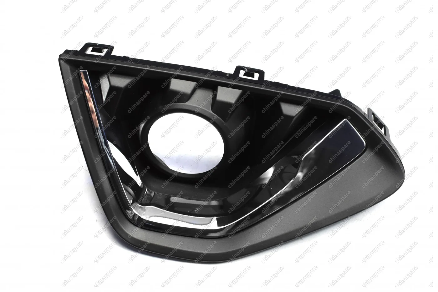 Накладка ПТФ левая Haval F7x