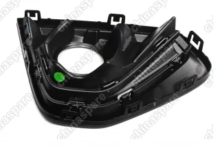 Накладка ПТФ правая Haval F7x