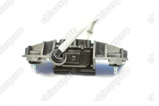 Кнопка открытия багажника Nissan Micra (K12E)