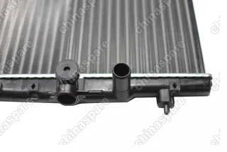 Радиатор охлаждения двигателя Geely MK Sedan 2008-