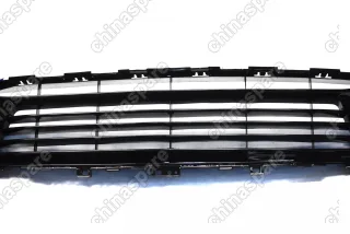 Решетка радиатора нижняя в бампер Geely Coolray