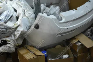 Бампер задний Geely Emgrand EC7 Hatchback (1068003031 уценка)