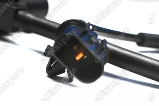 Датчик ABS передний левый Mitsubishi Airtrek / Outlander 01-08 / Lancer 00-11