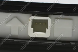 Кнопка открывания двери багажника Toyota / Lexus