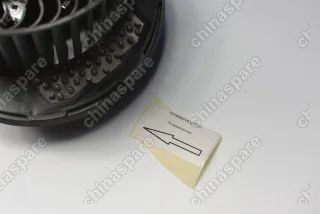 Моторчик печки Skoda Octavia A5 (уценка)