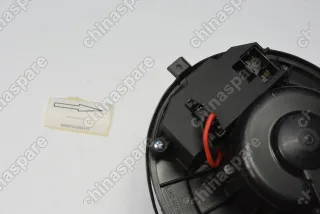 Моторчик печки Skoda Octavia A5 (уценка)