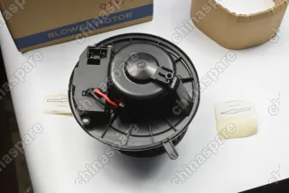 Моторчик печки Skoda Octavia A5 (уценка)
