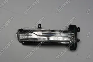 Повторитель в зеркало правый Volvo XC60 2008-2017