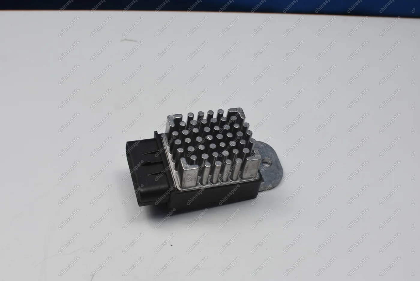 Реле вентилятора Dodge Caravan 2001-2007