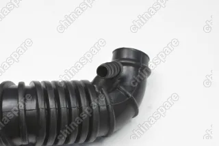 Патрубок воздушный Mitsubishi L200 KB4T 4D56