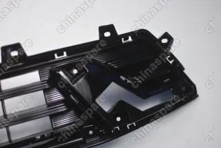 Решетка бампера переднего центральная Haval Jolion