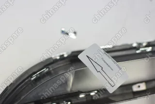 Решетка радиатора FAW Besturn X40 (уценка)