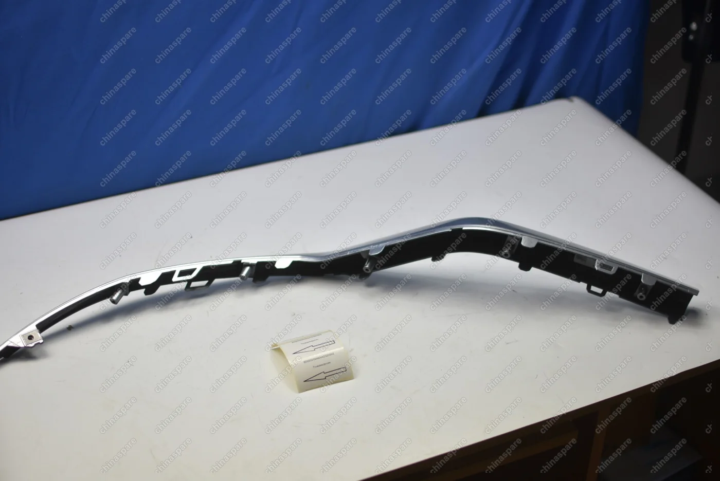 Накладка бампера левая (серая) Chery Tiggo 7 Pro (уценка)