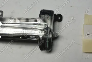 Повторитель в зеркало правый Volvo XC60 2008-2017 (уценка)