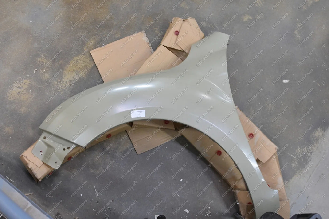 Крыло переднее левое Lifan X60 (уценка)