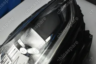 Фара головного света правая в сборе Haval F7 (уценка)