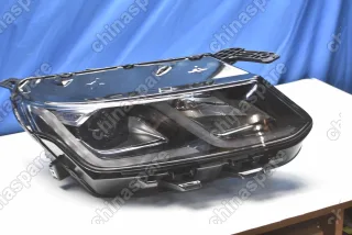 Фара головного света правая (галоген) Geely Coolray