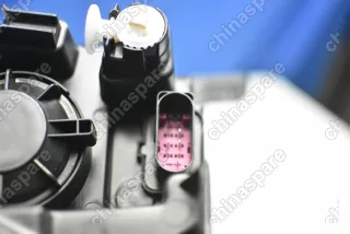 Фара головного света левая (галоген) Geely Coolray