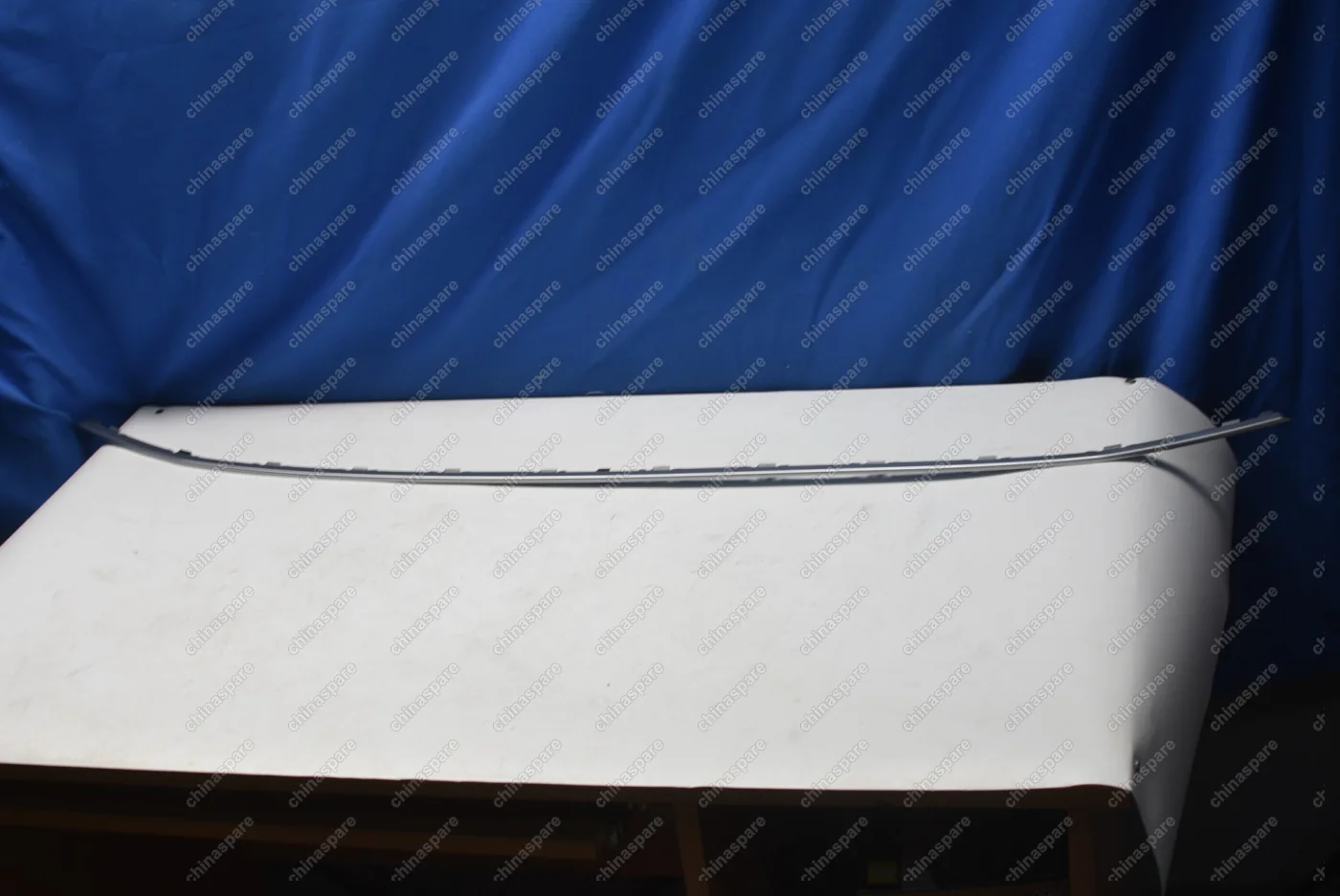 Молдинг переднего бампера центральный Chery Tiggo 7 Pro