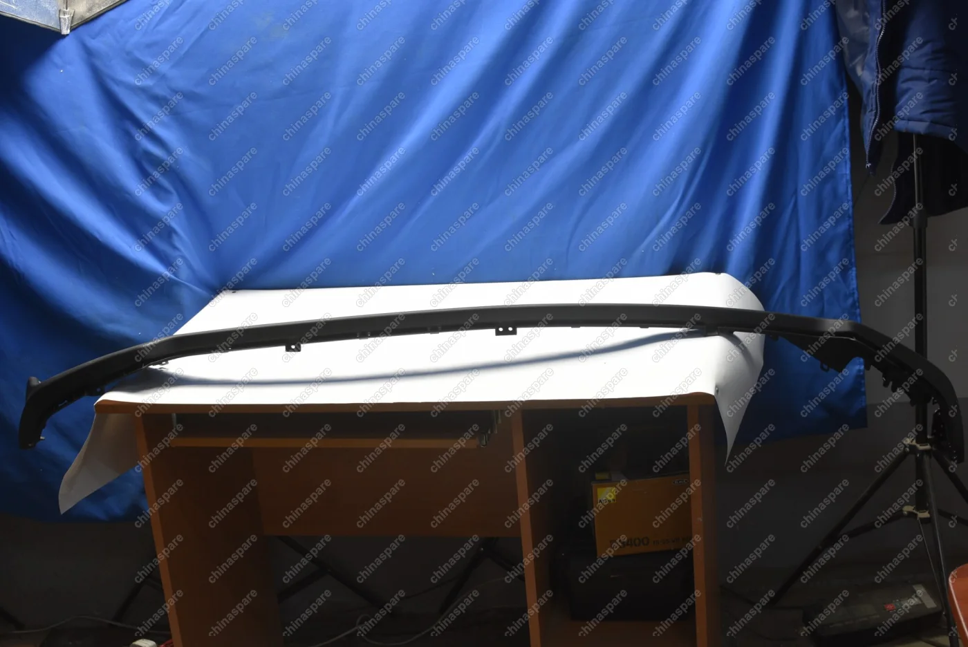 Спойлер бампера переднего средний Geely Coolray (уценка)