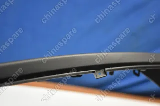 Спойлер бампера переднего средний Geely Coolray (уценка)