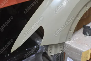 Крыло переднее левое Haval F7 (уценка)