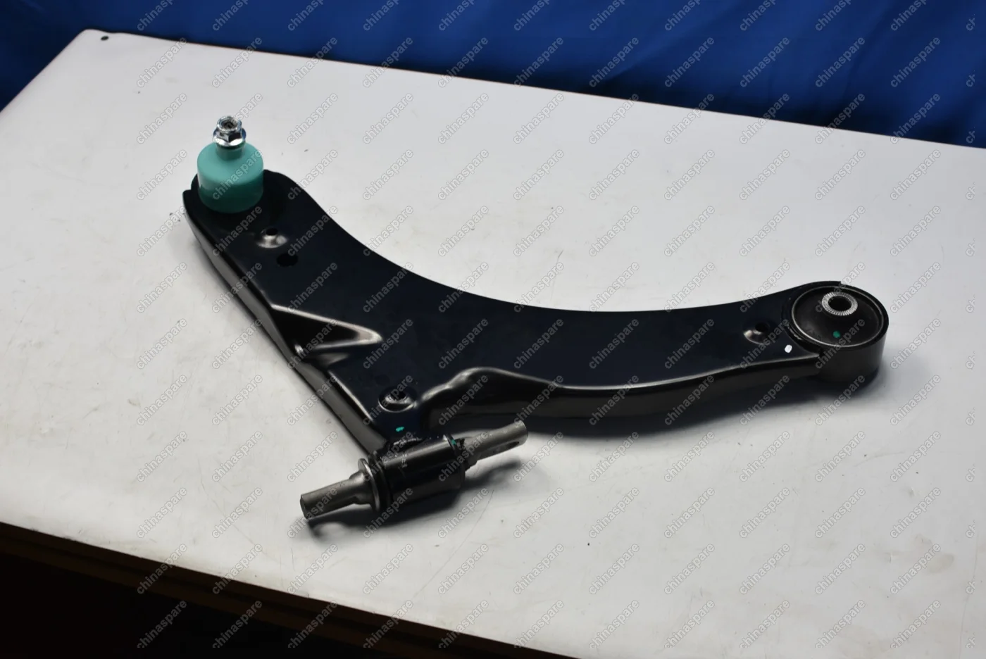 Рычаг передней подвески правый JAC J7