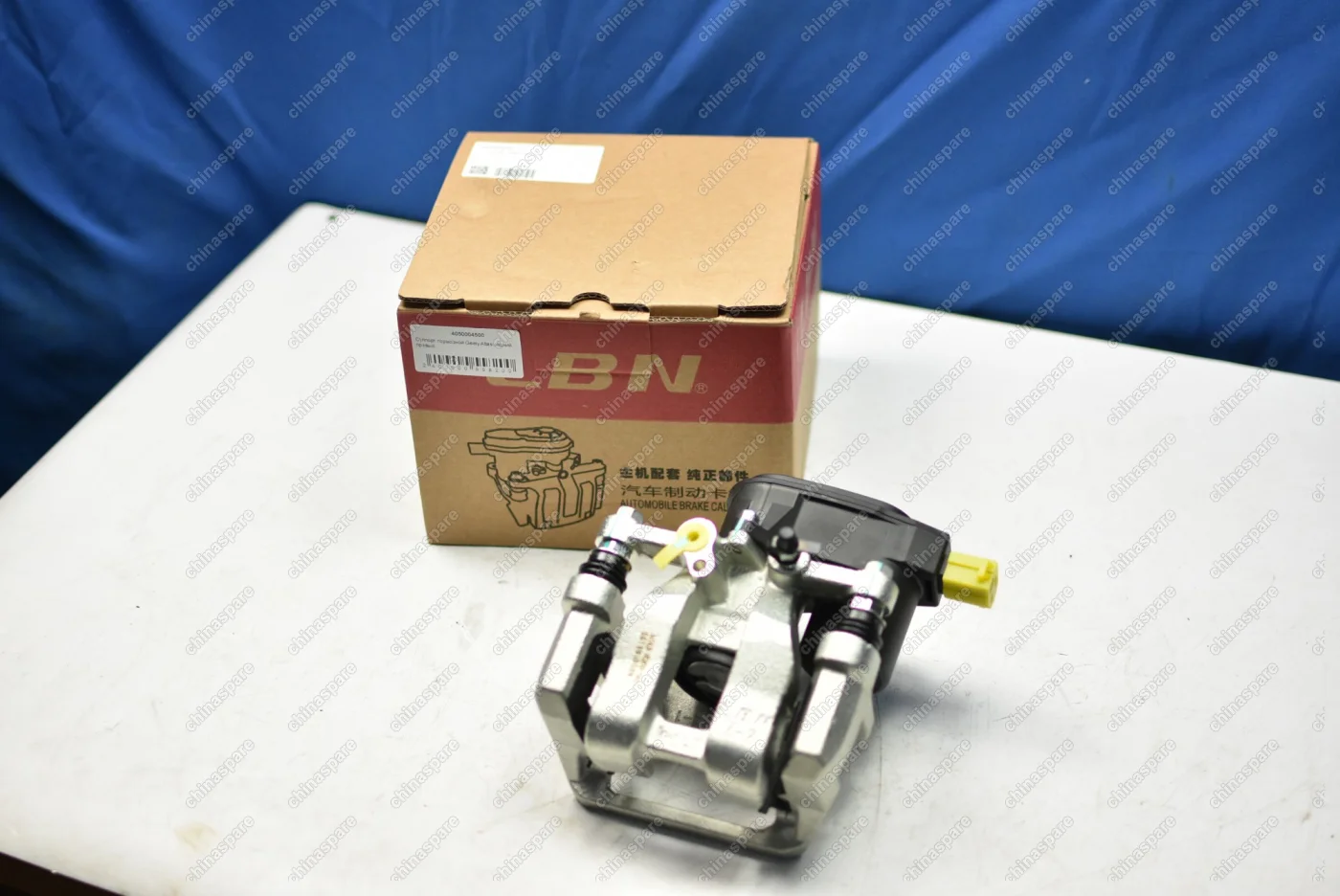 Суппорт тормозной задний правый Geely Atlas