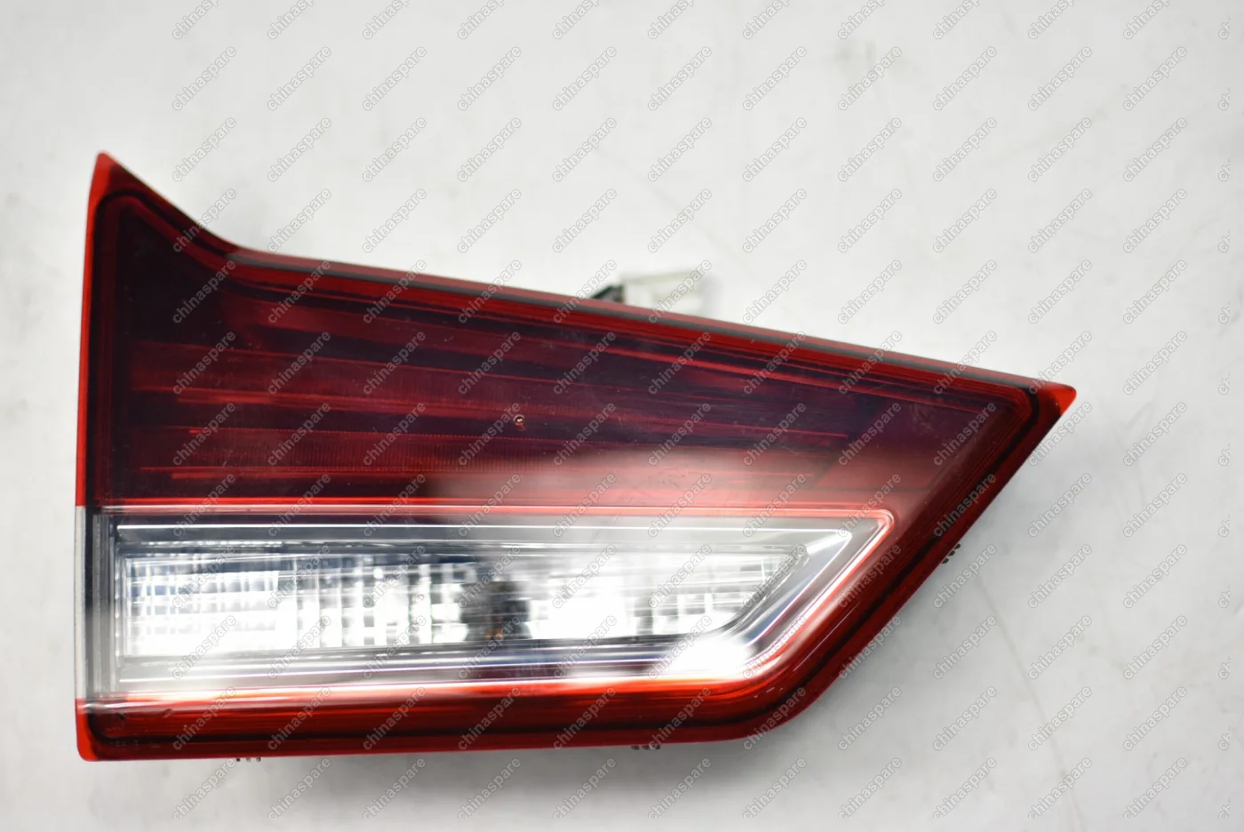 Фонарь задний левый внутренний Hanteng X7