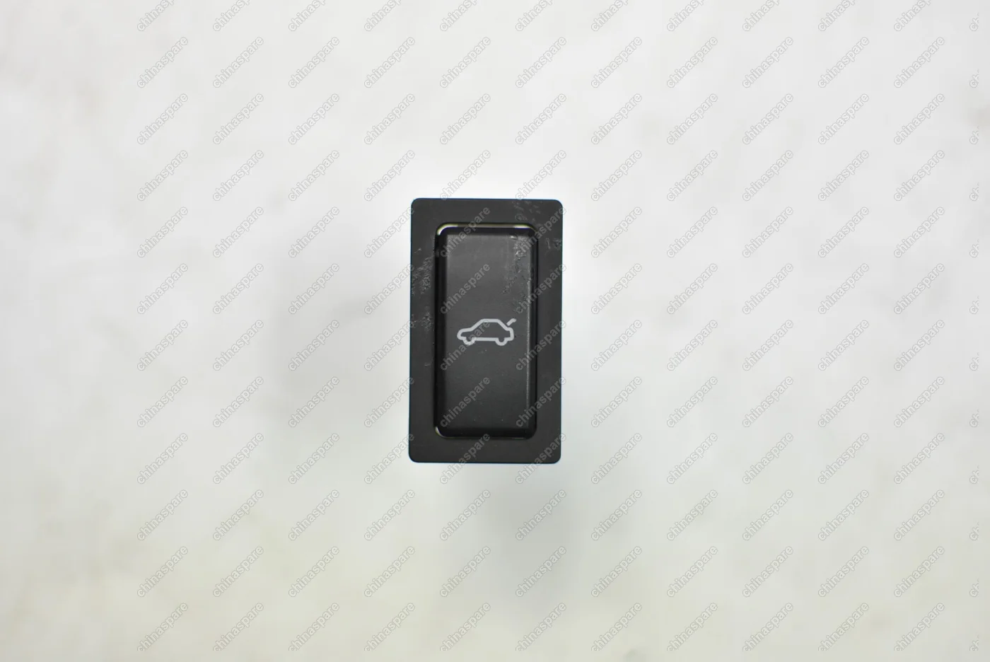 Кнопка открывания багажника Chery Bonus 3