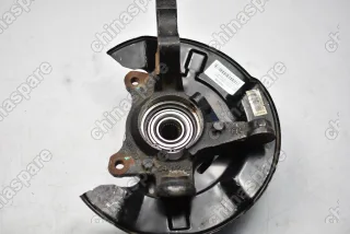 Кулак поворотный правый Geely Emgrand EC7 (со ступицей и подшипником)