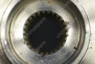 Кулак поворотный правый Geely Emgrand EC7 (со ступицей и подшипником)