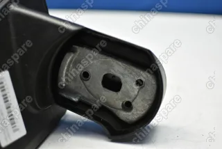 Кронштейн зеркала заднего вида правый Lifan Solano 650 2