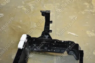 Рамка радиатора (телевизор) Geely Atlas