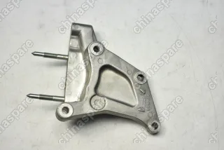 Кронштейн опоры ДВС правый Luxgen 7