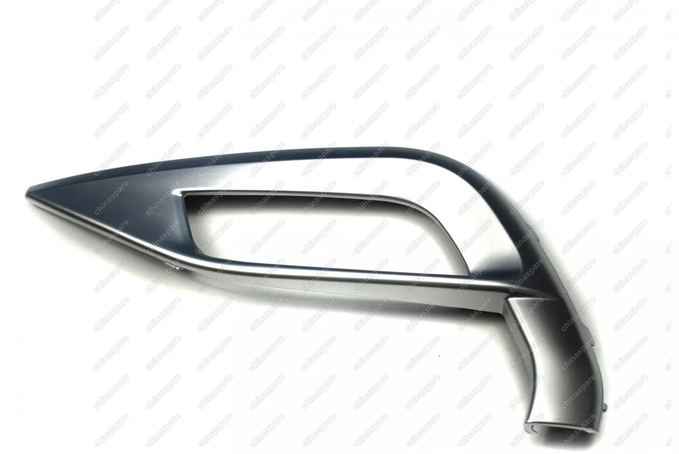 Окантовка противотуманной фары левая Geely Atlas