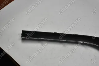 Молдинг бампера переднего правый Geely Atlas