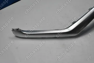 Молдинг бампера переднего правый Geely Atlas