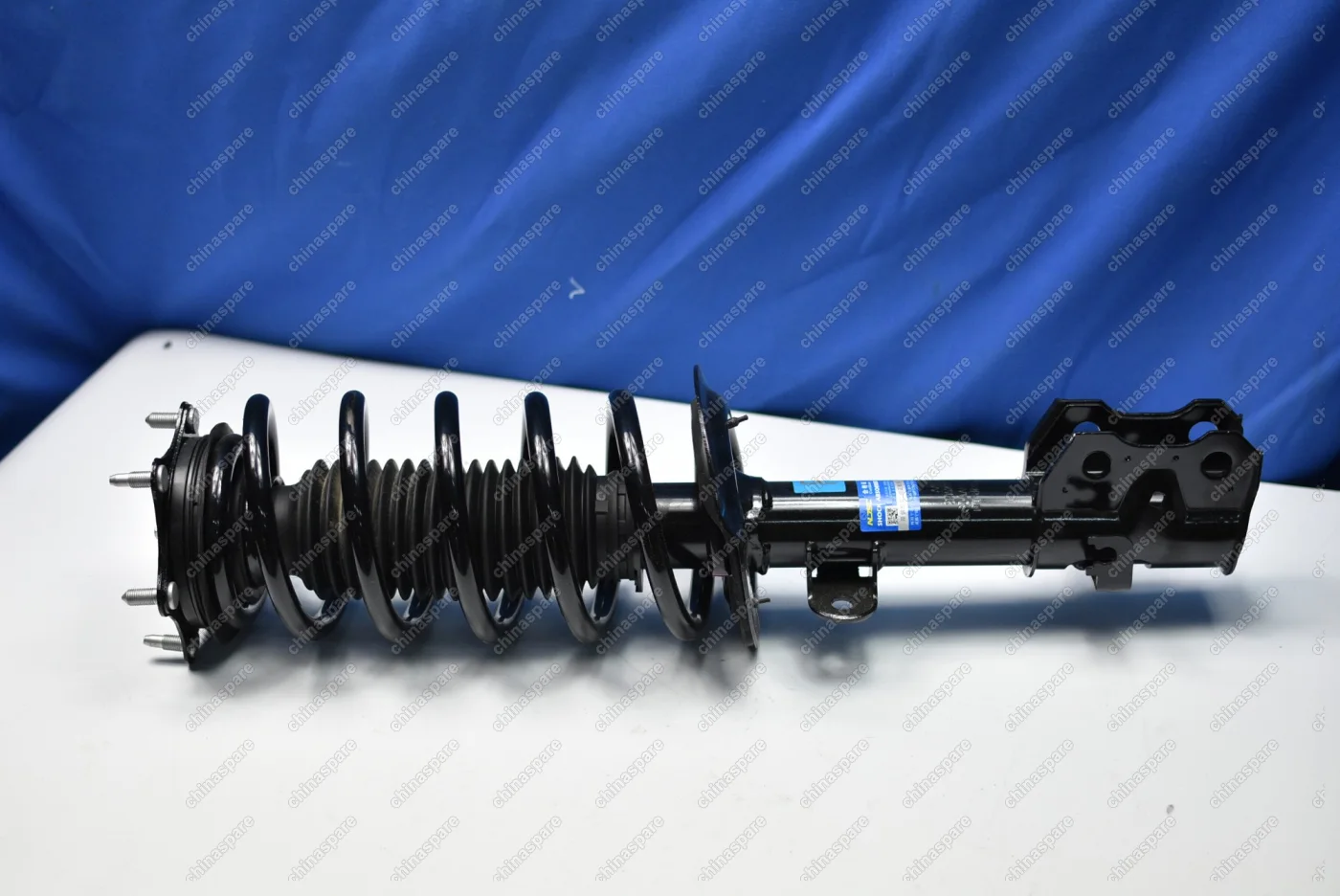 Амортизатор передний правый с пружиной Haval F7