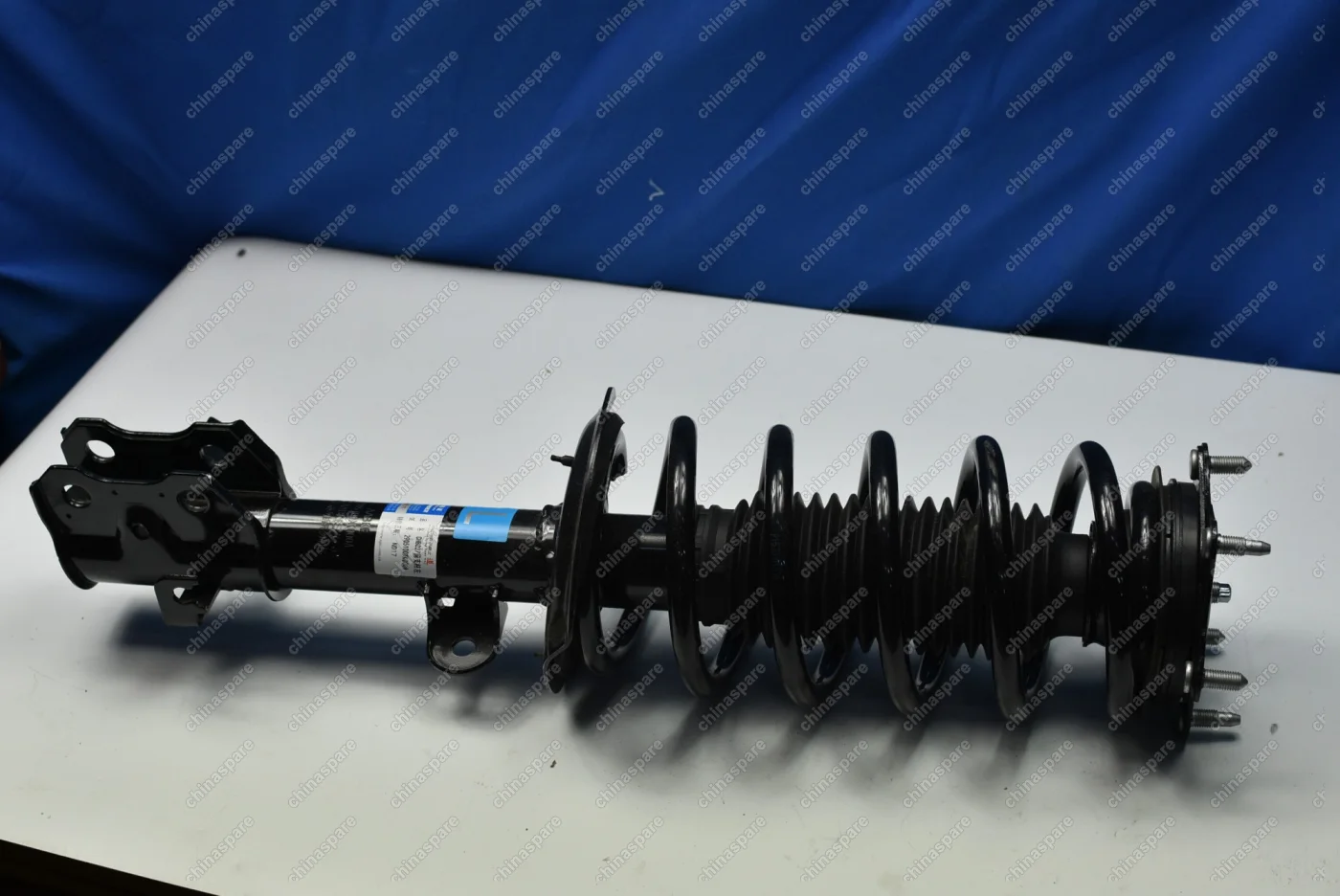 Амортизатор передний левый с пружиной Haval F7