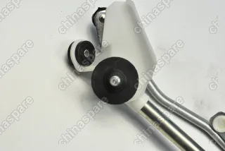 Трапеция стеклоочистителей Nissan Micra K12 (без мотора)