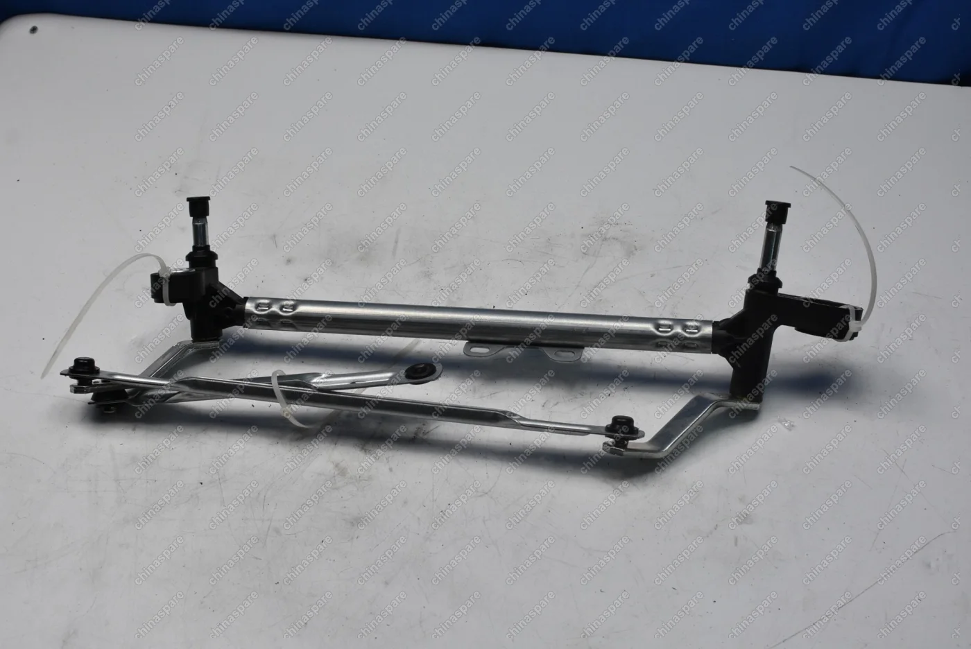 Трапеция стеклоочистителей (без мотора) Opel Corsa D 2006-