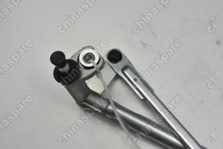 Трапеция стеклоочистителей Volkswagen Golf IV 97-05 / Audi A3 96-03 8L1 / Volkswagen Bora 97-05 / Skoda Octavia A4 97-11