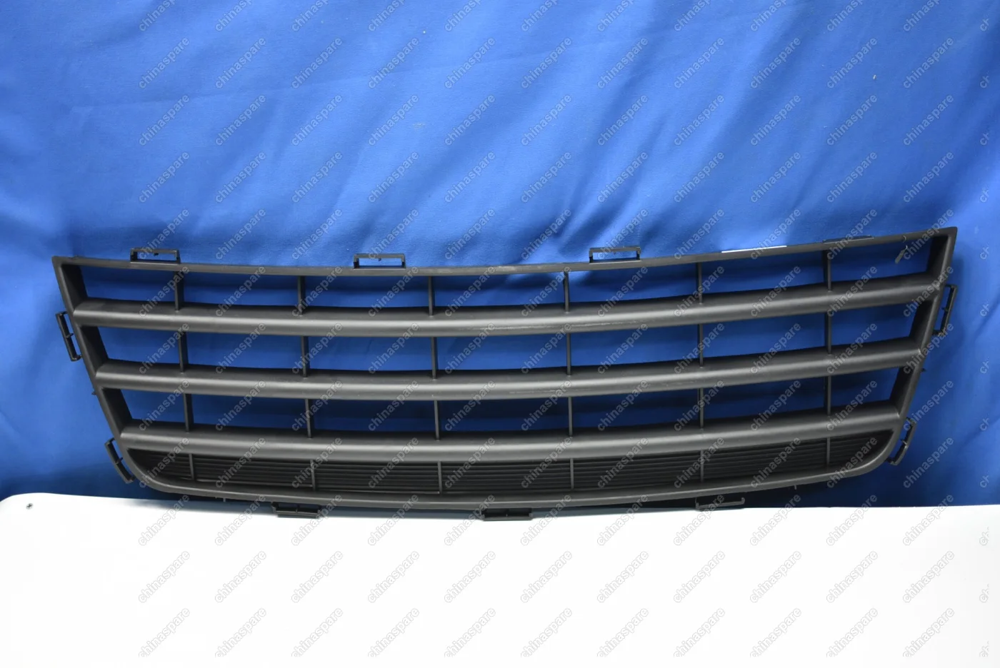 Решетка бампера переднего центральная Great Wall Hover H3 (уценка)