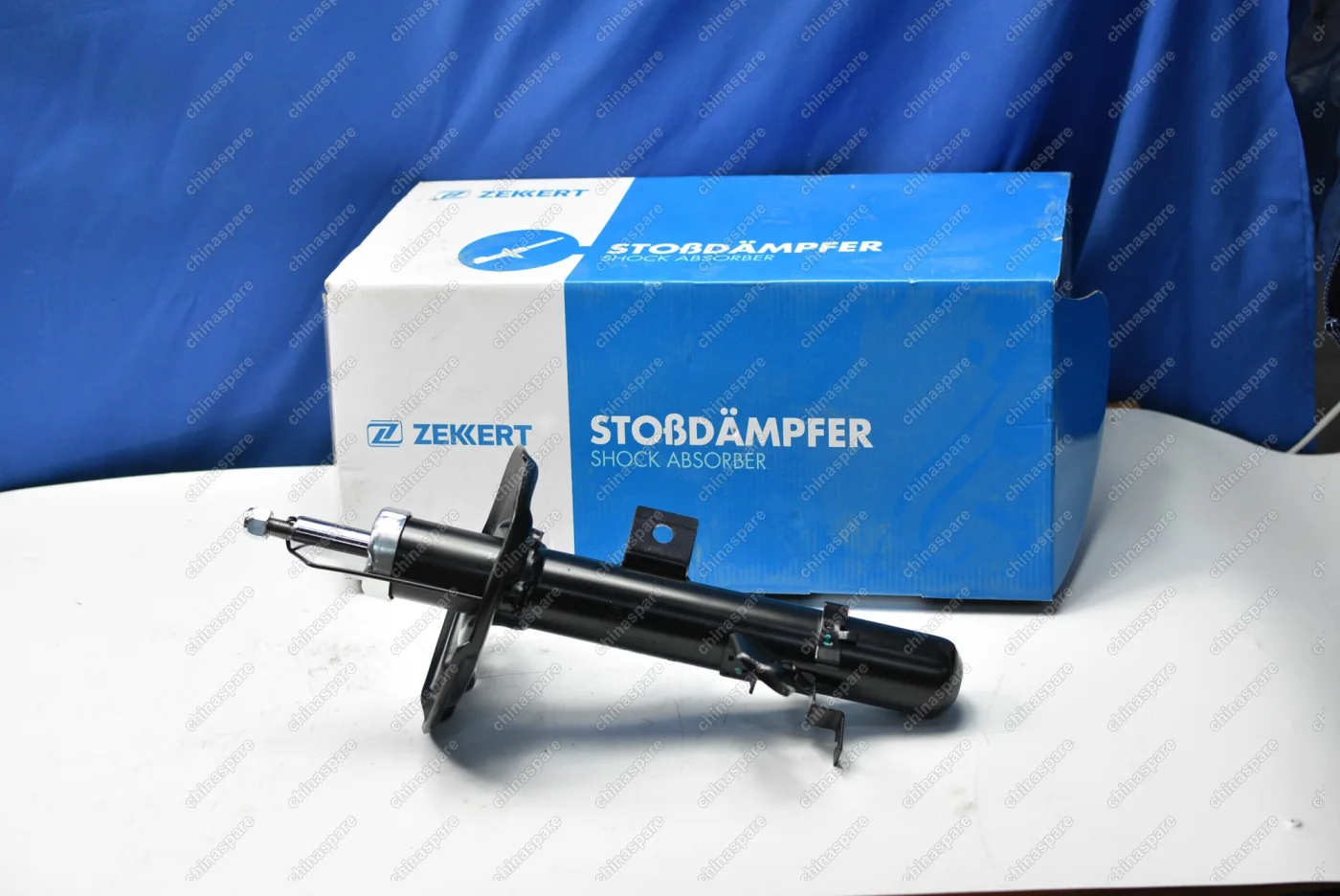 Амортизатор газовый правый передней подвески Nissan Qashqai J11 13- / Renault Kadjar 15-