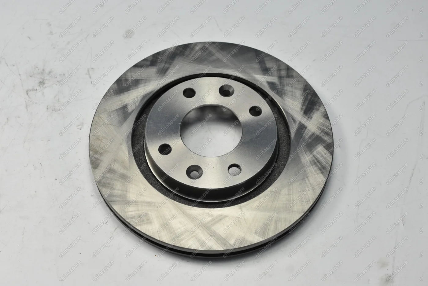 Диск тормозной передний Citroen C3 / 4 / 5 DS3 / 4 / Berlingo 96-08 / Peugeot 1007 / 206 / 307 / Partner