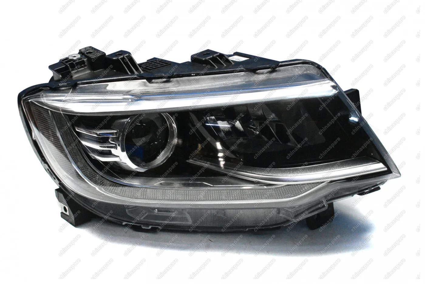 Фара головного света правая Changan CS35 Plus